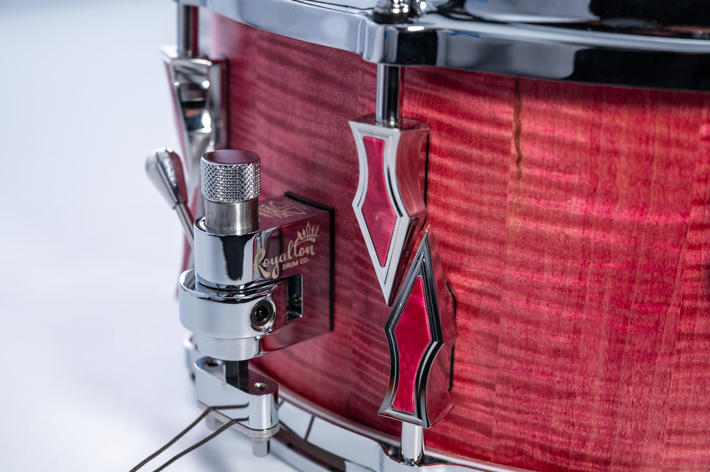 Curly Maple 10 Lug Stave Snare Drum 6.5''x14'' Satin Finish Dyed Pink with Chrome Lugs and Pink Juma Inlays