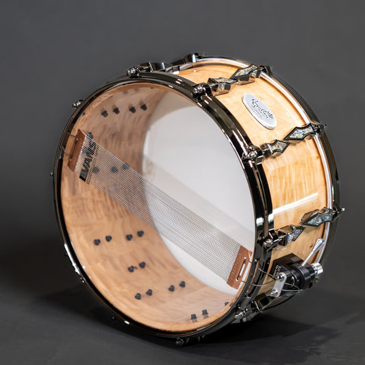 Quilted Maple Snare 7"x14" High Gloss Finish with Antique Brushed Black Nickel Lugs And Pàua Shell Inlays
