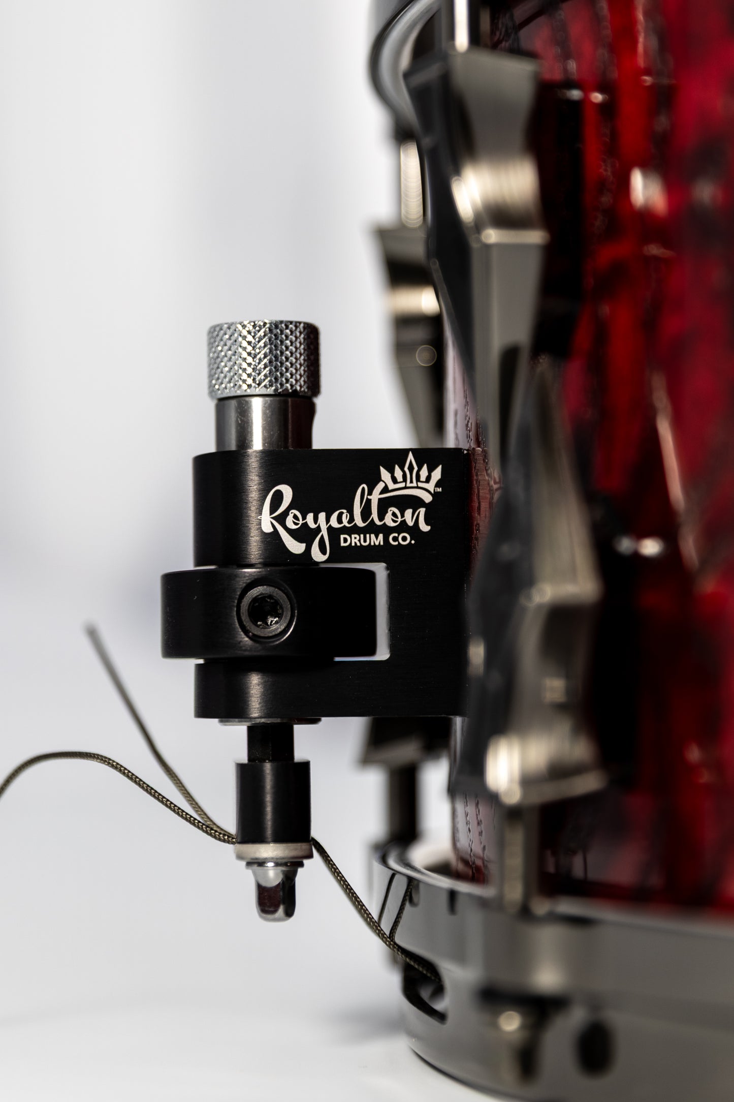Quilted Ash 8 Lug Stave Snare Drum 7''x14'' Dyed Dark Red, High Gloss Finish with Custom Antique Brushed Black Nickel Lugs and Black Camo Carbon Fiber Inlays