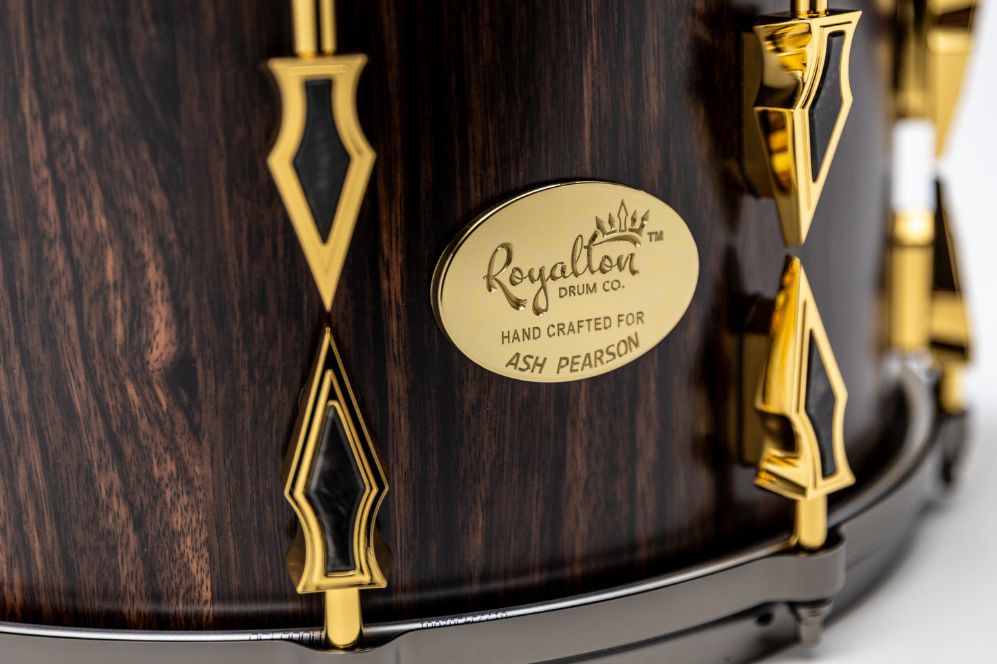 Macassar Ebony 10 Lug Stave Snare 7''x14'' with 24k Gold Hardware and Juma Black Dragon Inlays