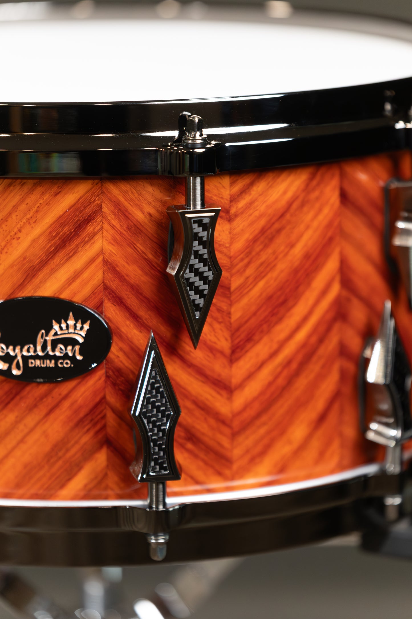 African Padauk Snare 7.5''x14'' High Gloss Finish with Antique Brushed Black Nickel Lugs and Carbon Fiber Inlays