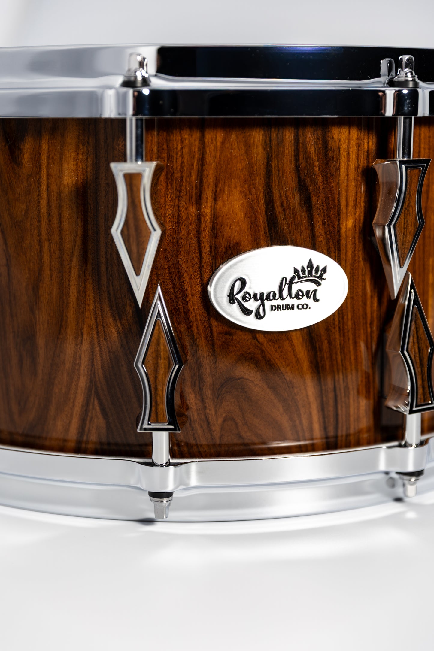 Honduran Rosewood 10 Lug Stave Snare Drum 7.5''x14'' High Gloss Finish with Chrome Lugs and Matching Honduran Rosewood Inlays